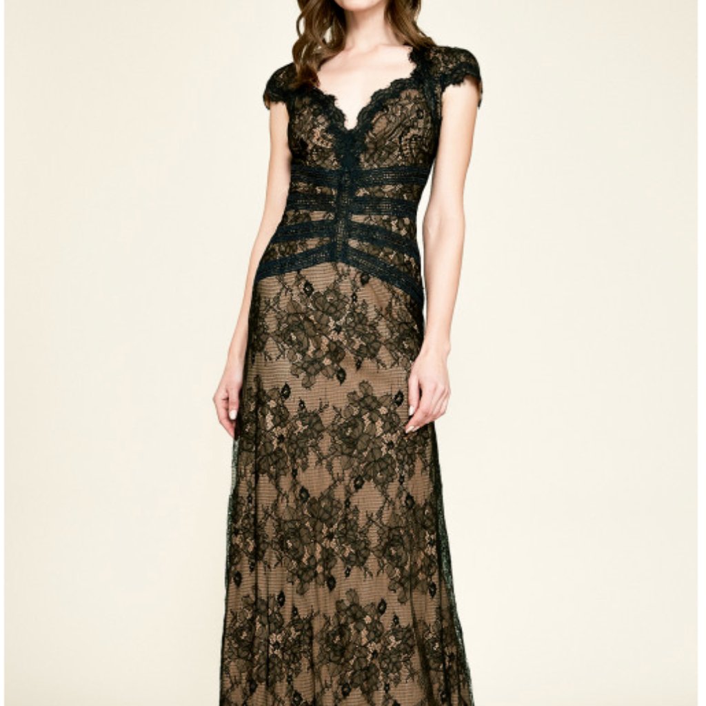Tadashi Shoji Swanson Lace Black/Nude Gown Sz 12